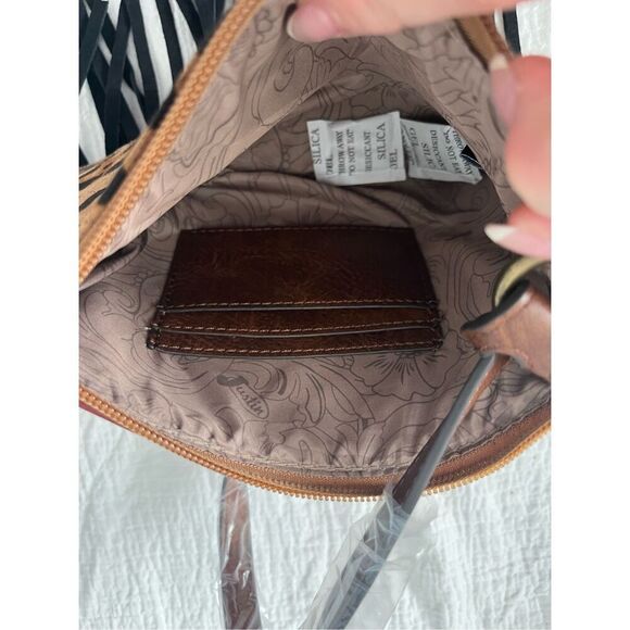 Justin Convertible Bag Wristlet Black Red Animal Print Leather Fringe Western NW - Picture 5 of 6